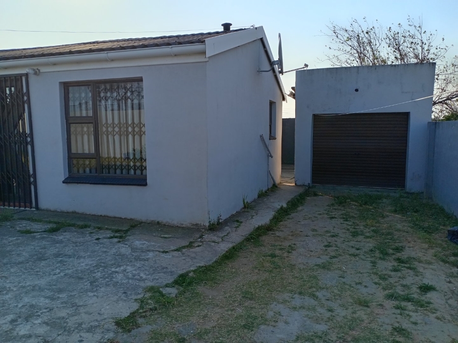 7 Bedroom Property for Sale in Mdantsane Eastern Cape